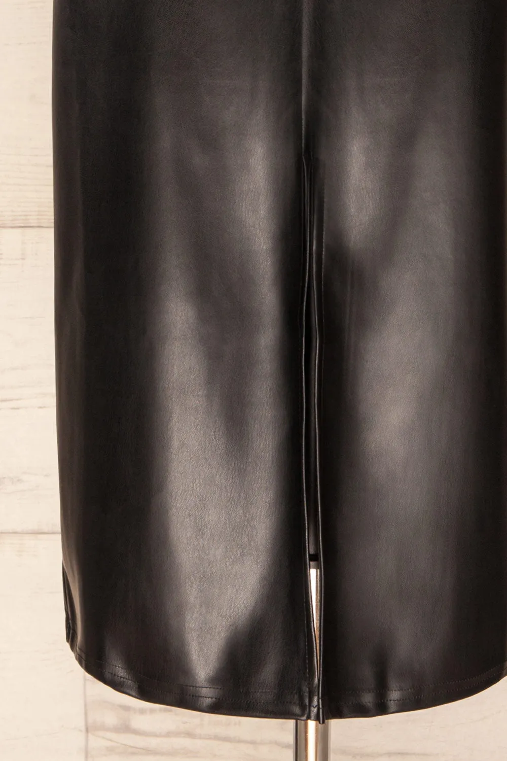 Rihanna | Black Faux Leather Pencil Skirt