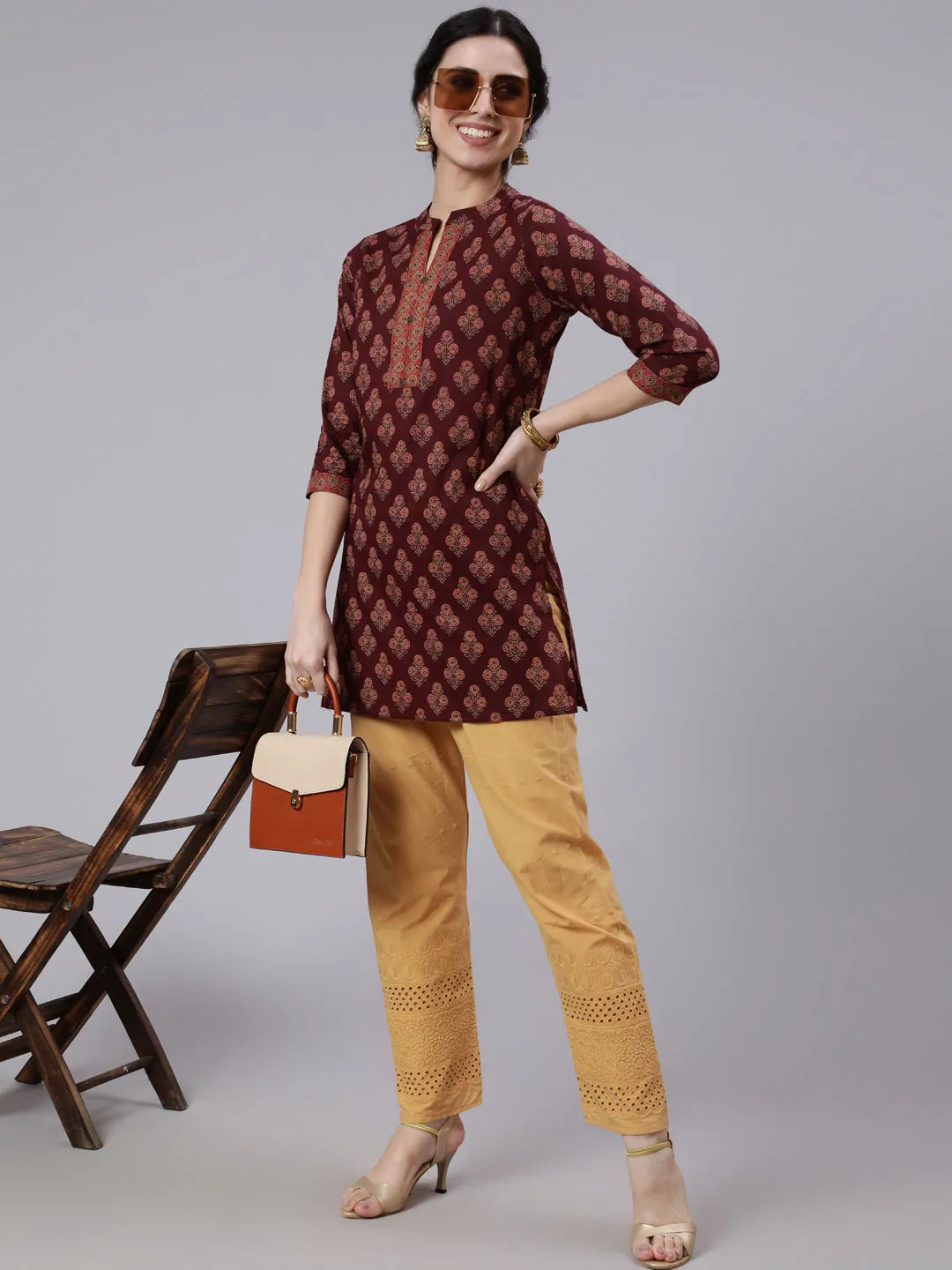 Women Burgundy Printed Straight Tunic With Three Quarter Sleeves